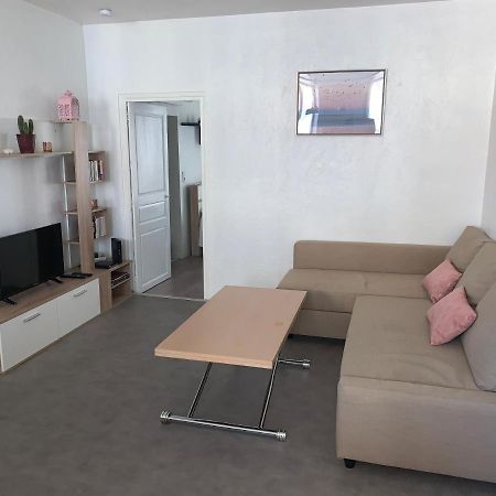 Appartement Douillet לורג מראה חיצוני תמונה